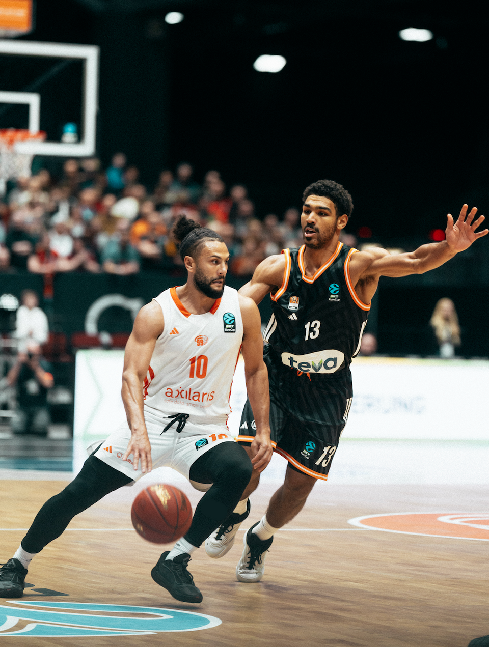 AUKTION: EuroCup Heimtrikot - #10 Kaza Kajami-Keane