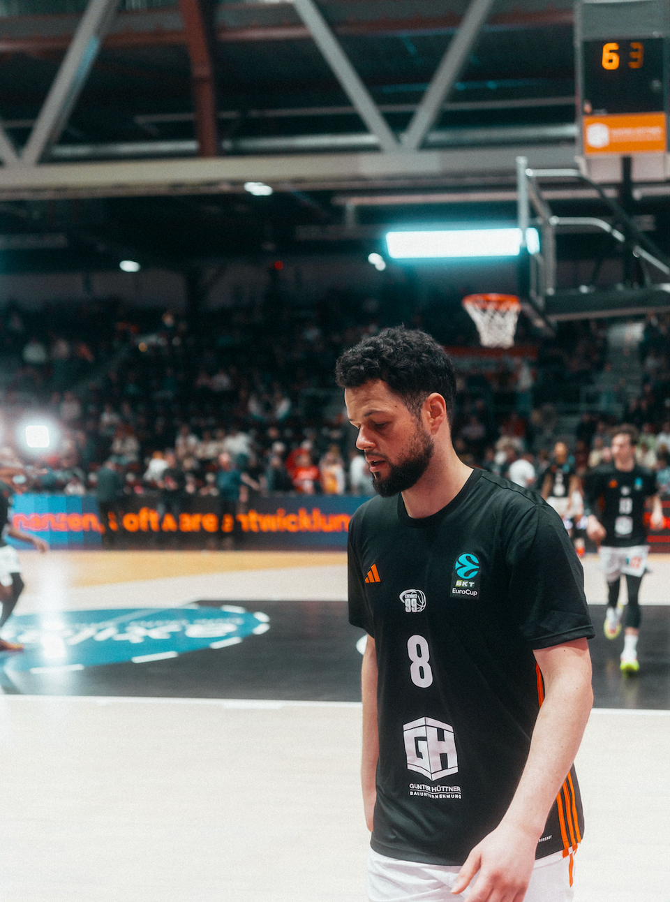 AUKTION: EuroCup Shooting Shirt - #8 Jordan Schakel