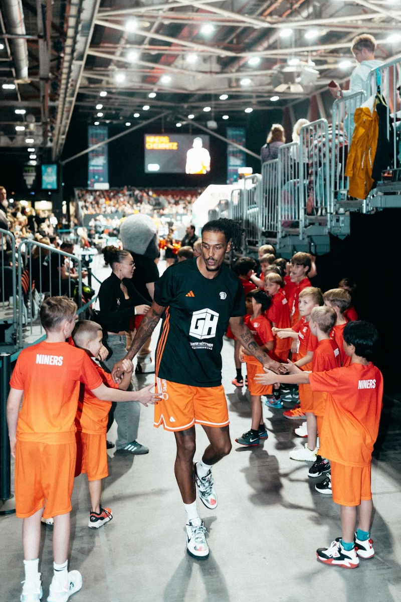 AUKTION: BBL Shooting Shirt - #0 Kevin Yebo