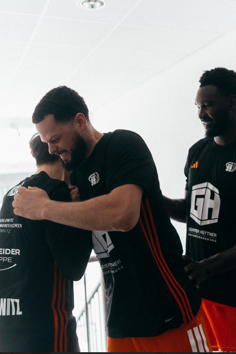 AUKTION: BBL Shooting Shirt - #8 Jordan Schakel