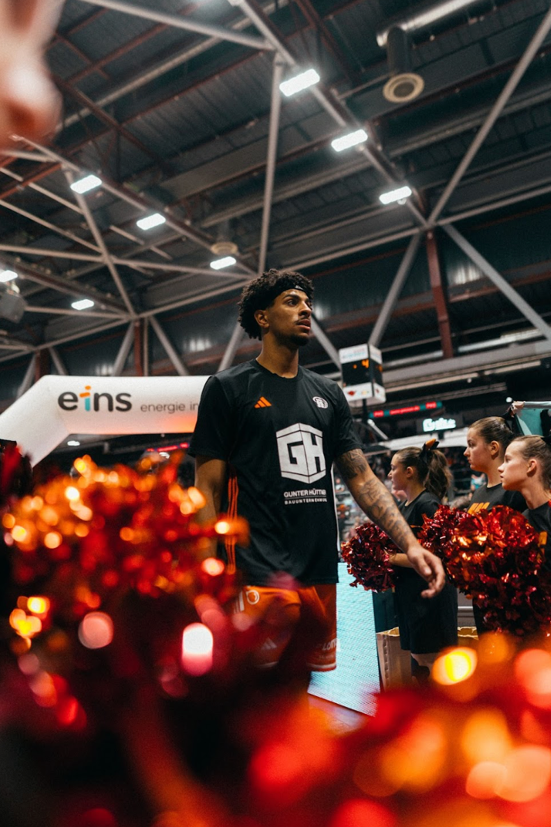 AUKTION: BBL Shooting Shirt - #35 Roman Bedime