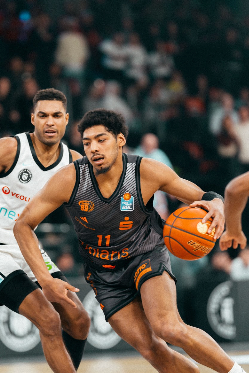 AUKTION: BBL Away Jersey - #11 Kostja Mushidi