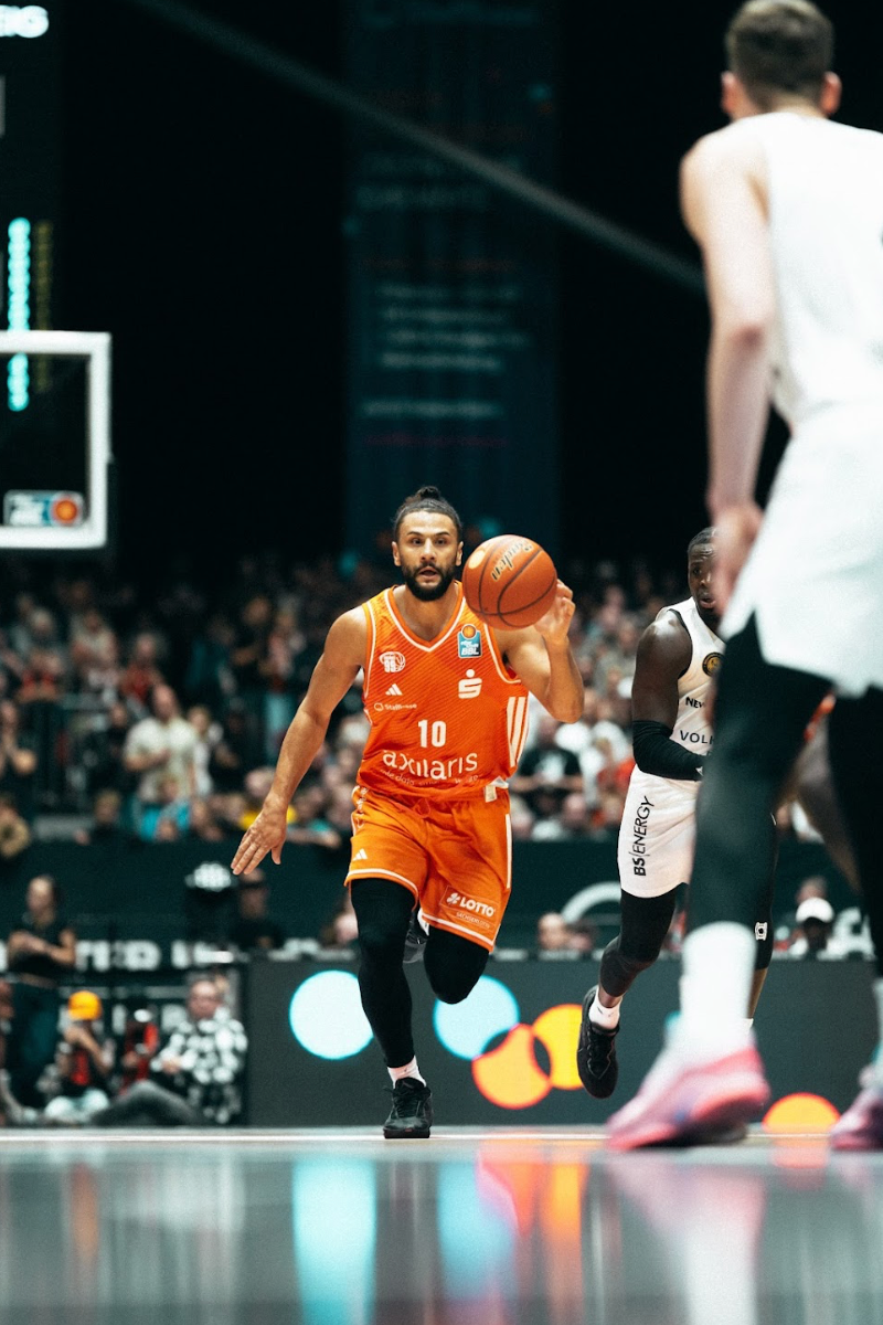 AUKTION: BBL Home Jersey - #10 Kaza Kajami-Keane