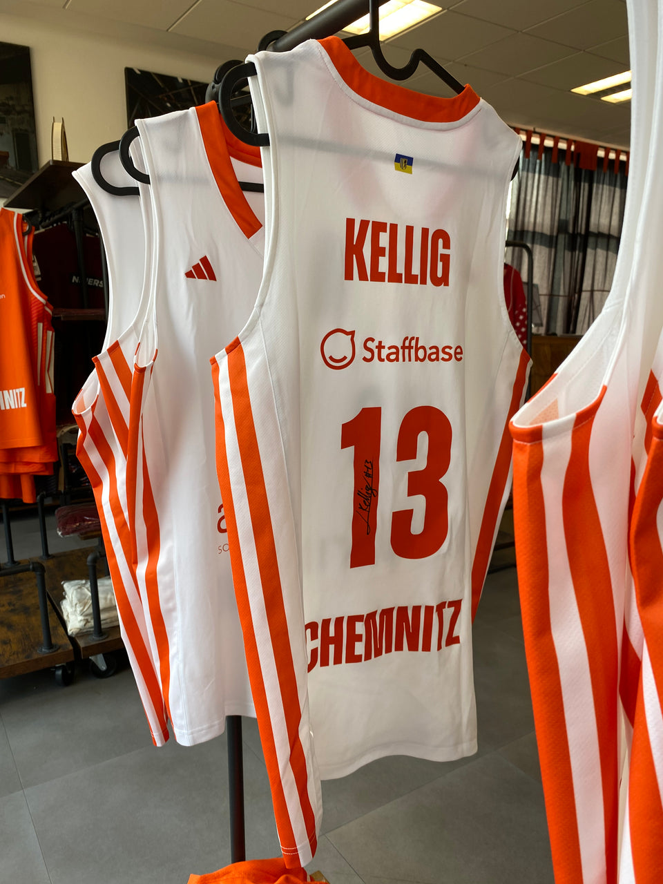 AUKTION: EuroCup Heimtrikot - #13 Luca Kellig