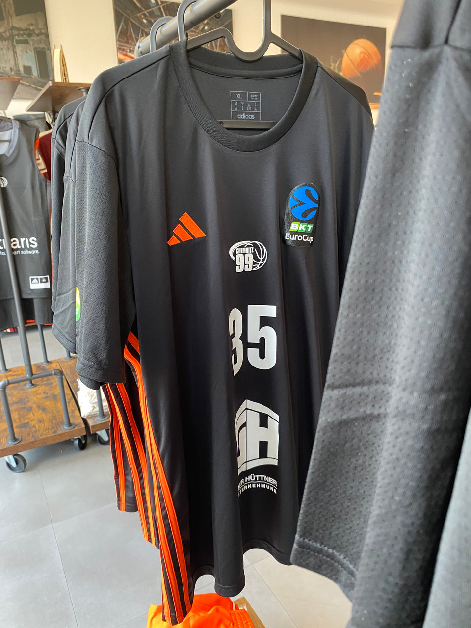AUKTION: EuroCup Shooting Shirt - #35 Roman Bedime