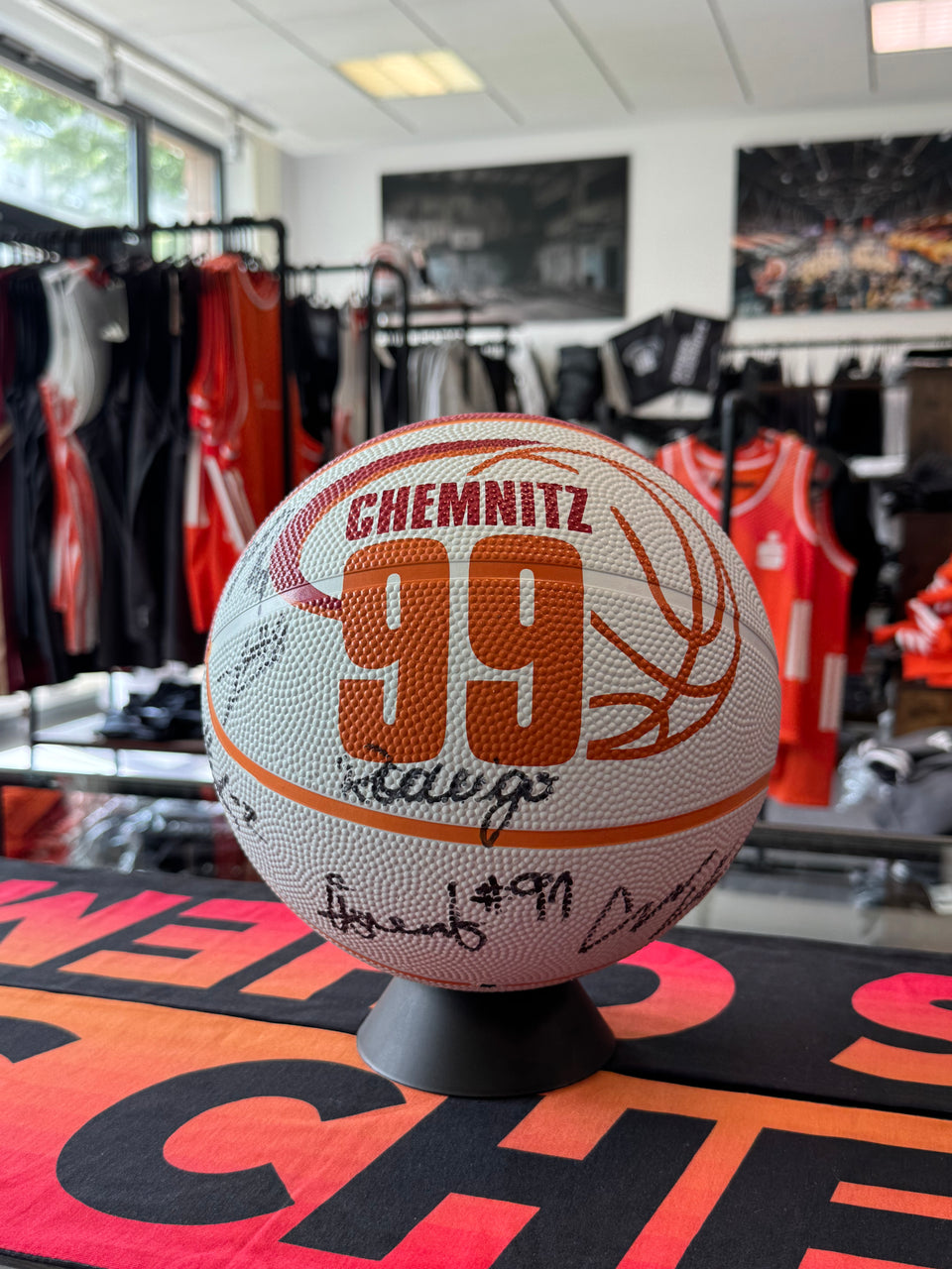 NINERS Basketball BADEN Saison 25 I 26 - mit Unterschriften