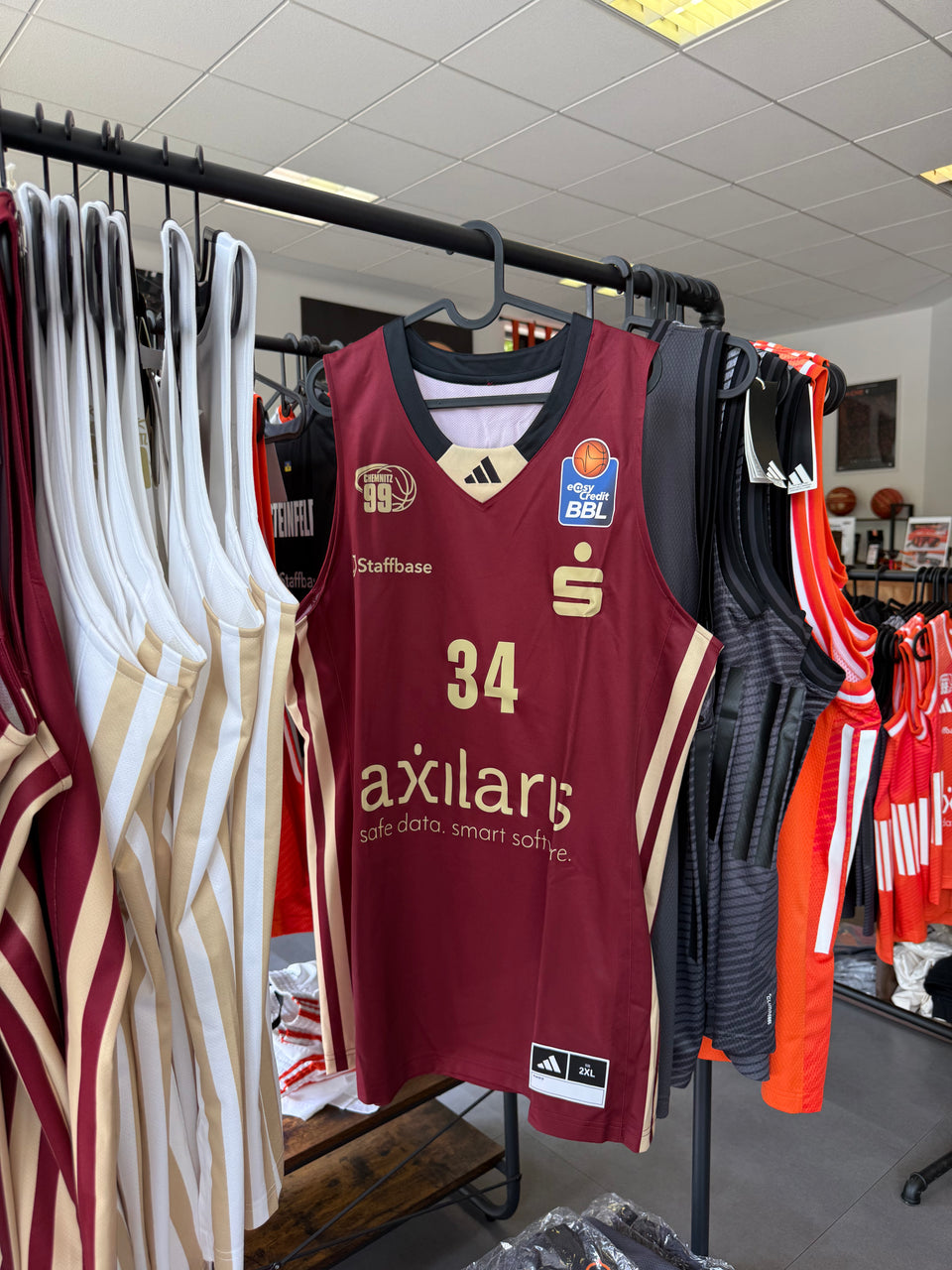 AUKTION: XMas Jersey - #34 Gavin Schilling