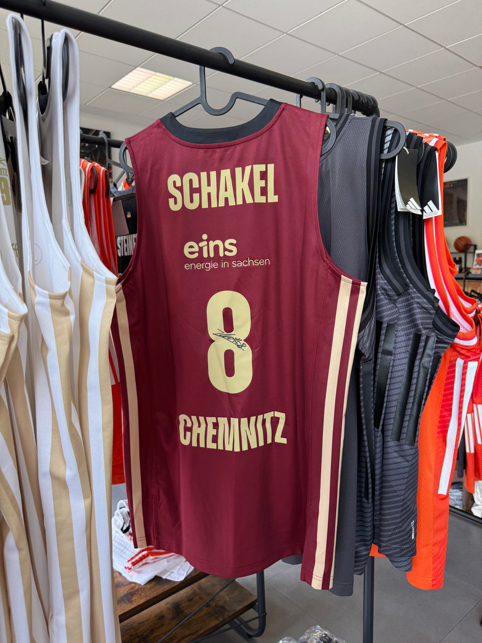AUKTION: XMas Jersey - #8 Jordan Schakel